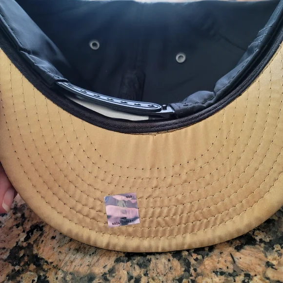 New Era Black and Gold Logo Snapback - Picture 2 of 5